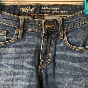 Massimo Mid-Rise Skinny Jeans 2R, Never Worn